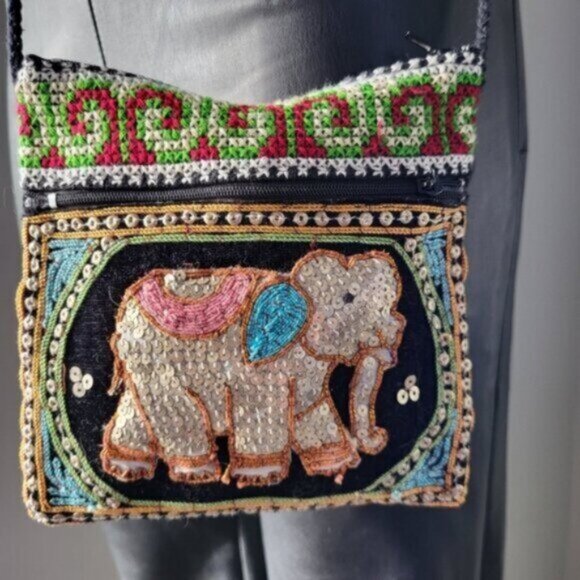 Embroidered Sequins & Beaded  Elephant design Crossbody Mini Purse - Picture 1 of 9